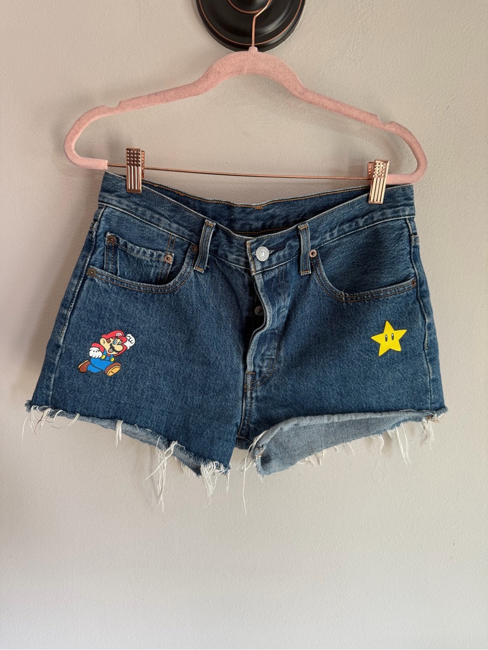Levi's x Super Mario 501 High Rise Cutoff Denim Shorts Size W28 Mushroom St